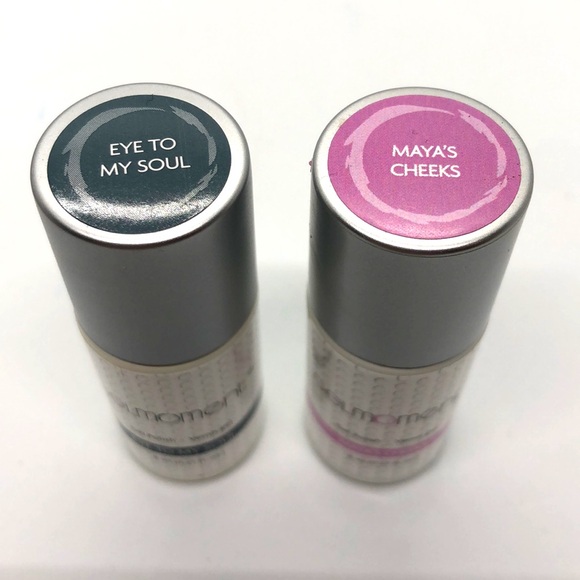 GelMoment Nail Polish and Optimum File - Picture 3 of 15